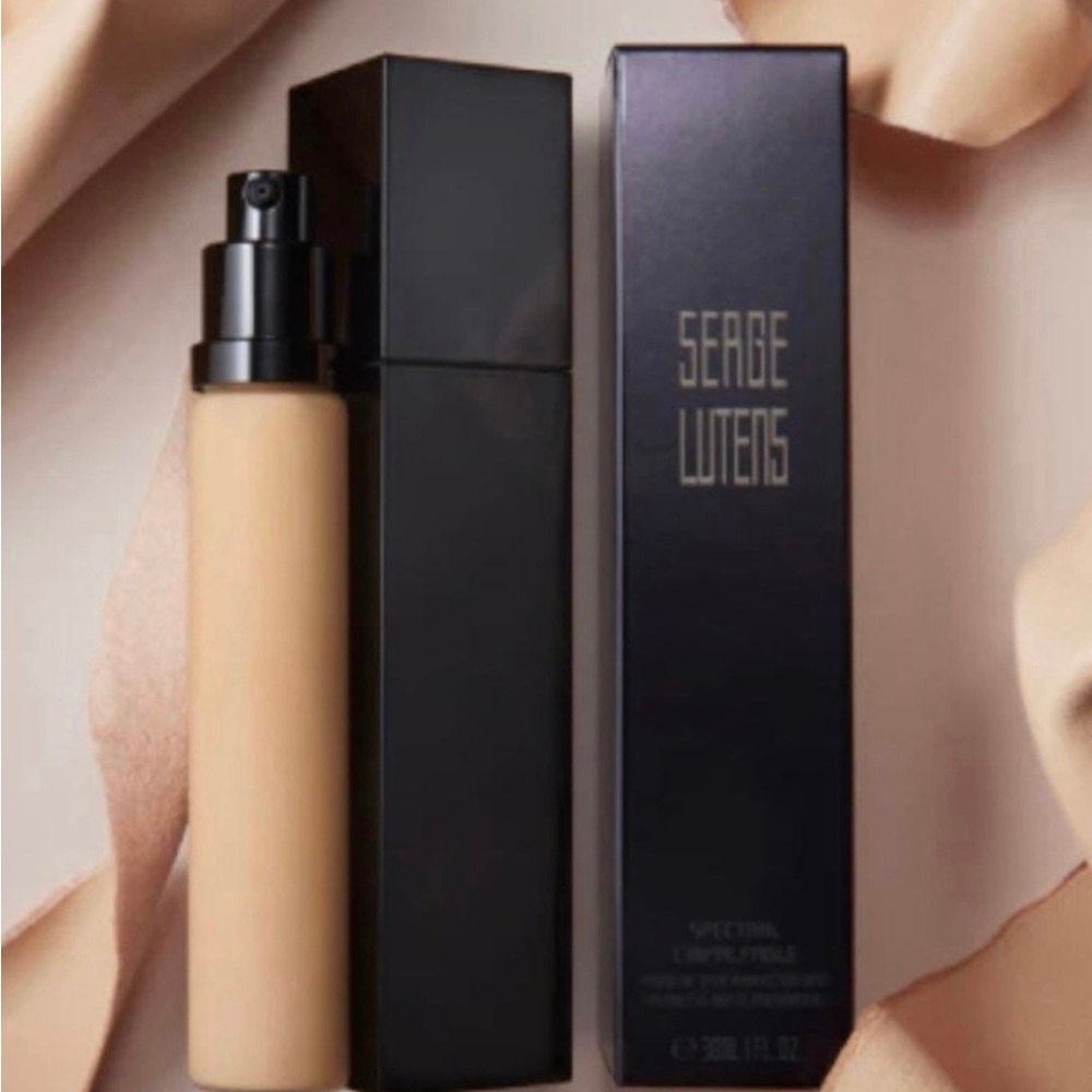 Serge Lutens Spectral L’Impalable Matte Foundation